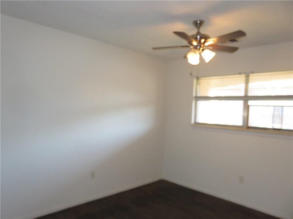 4940 Allisonville Road, Unit E Indianapolis, IN 46205 - Photo 6 of 14 Gallery Image 6
