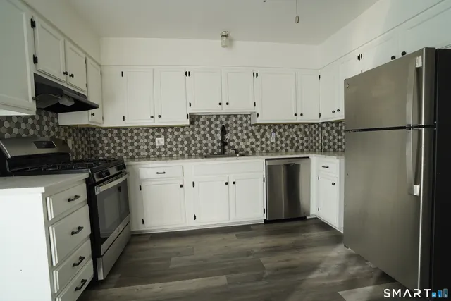 $2,800 | 29 Rita Avenue, Bridgeport, CT 06606