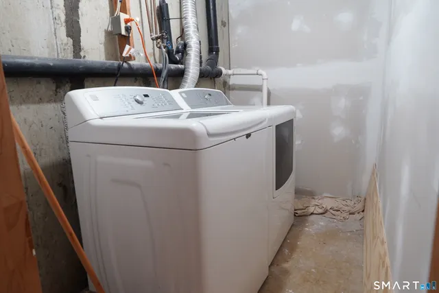 $2,800 | 29 Rita Avenue, Bridgeport, CT 06606