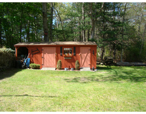 541 Reed Road Dartmouth, MA 02747 - Photo 4 of 6