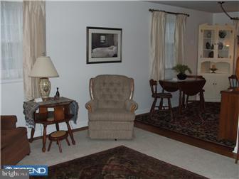 643 Paddock Road Southampton, PA 18966 - Photo 5 of 11 Dining Room