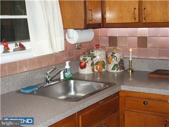 643 Paddock Road Southampton, PA 18966 - Photo 6 of 11 Kitchen