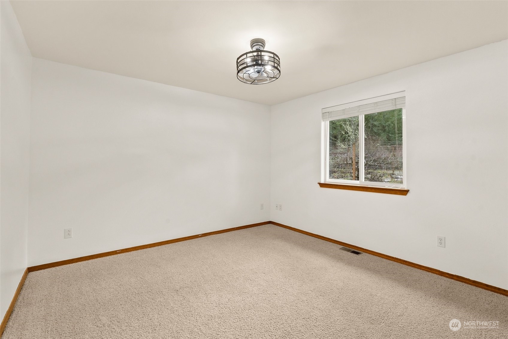 17116 Vail Loop Road Southeast Rainier, WA 98576 - Photo 20 of 40 Gallery Image 20