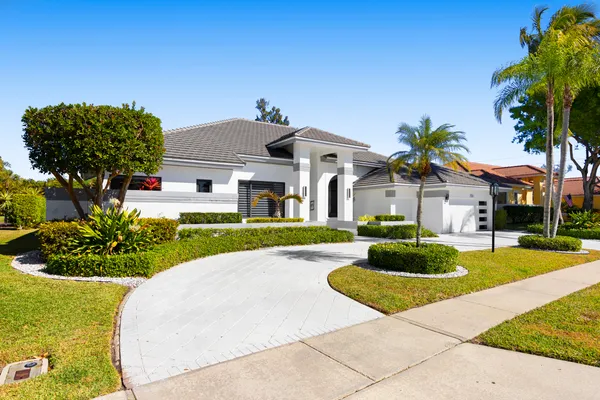 $9,500 | 10522 Stonebridge Boulevard, Boca Raton, FL 33498