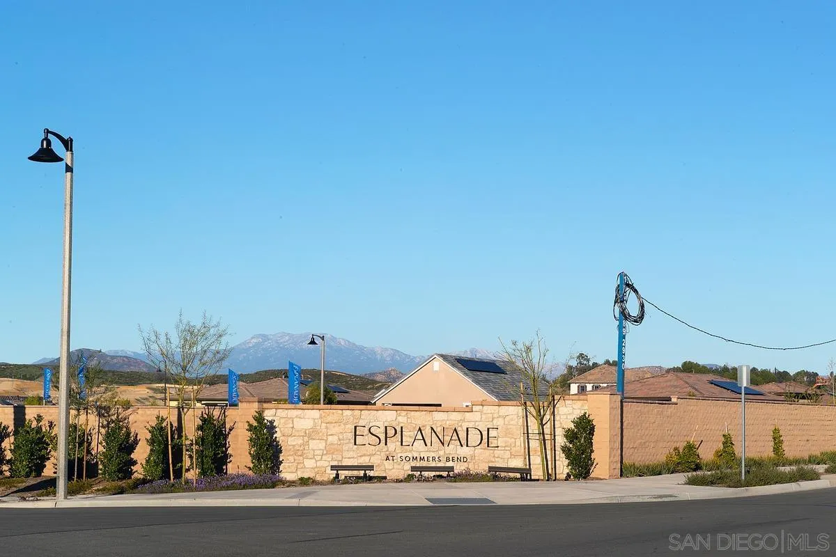 32082 Sedge Way Temecula, CA 92591 - Photo 55 of 59 a view of a city from a terrace