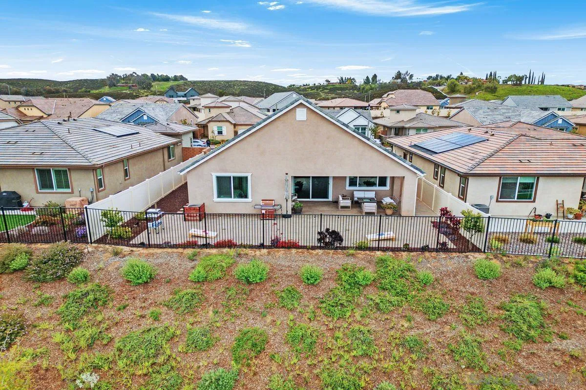 32082 Sedge Way Temecula, CA 92591 - Photo 59 of 59 a front view of a house with garden