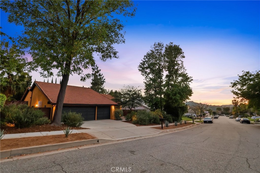 22616 Town Crier Road Calabasas, CA 91302 - Photo 2 of 45