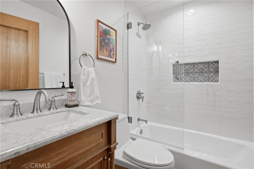 22616 Town Crier Road Calabasas, CA 91302 - Photo 25 of 45