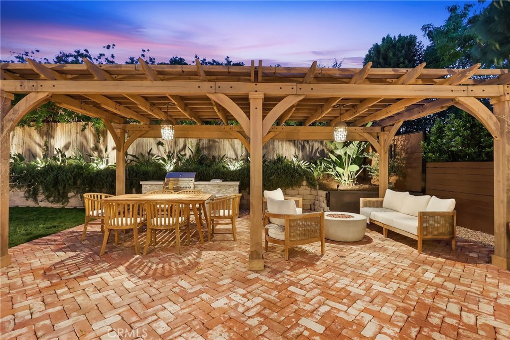 22616 Town Crier Road Calabasas, CA 91302 - Photo 39 of 45