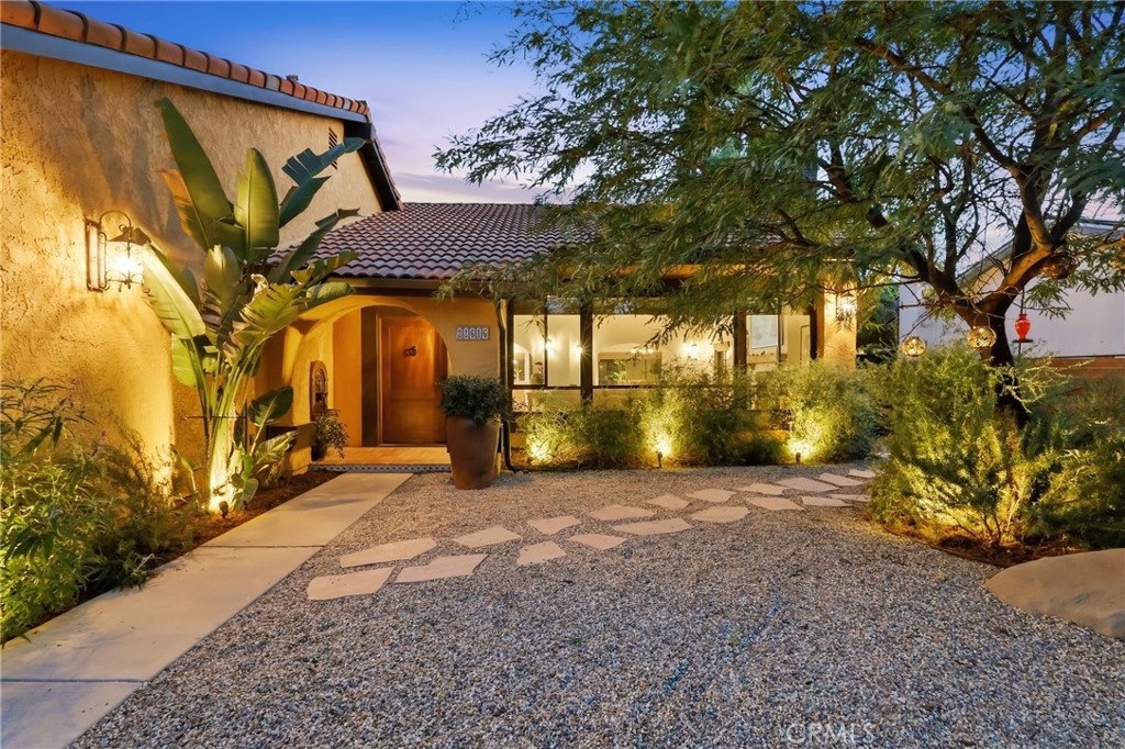 22616 Town Crier Road Calabasas, CA 91302 - Photo 5 of 45