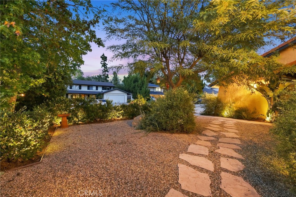 22616 Town Crier Road Calabasas, CA 91302 - Photo 6 of 45