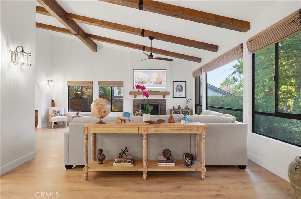 22616 Town Crier Road Calabasas, CA 91302 - Photo 9 of 45