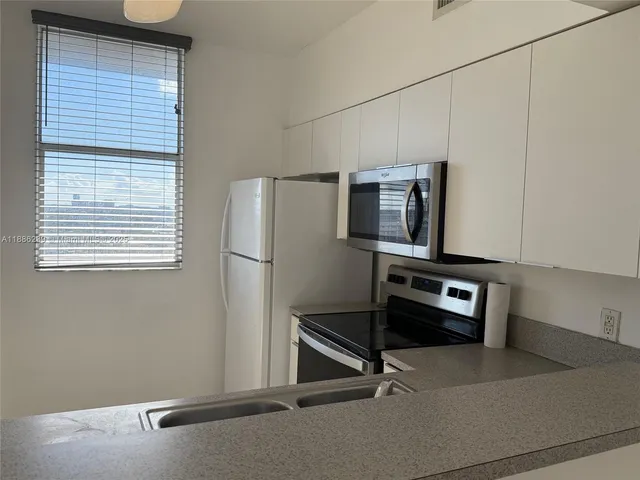 $2,300 | 1 Glen Royal Parkway, Unit 1107, Miami, FL 33125