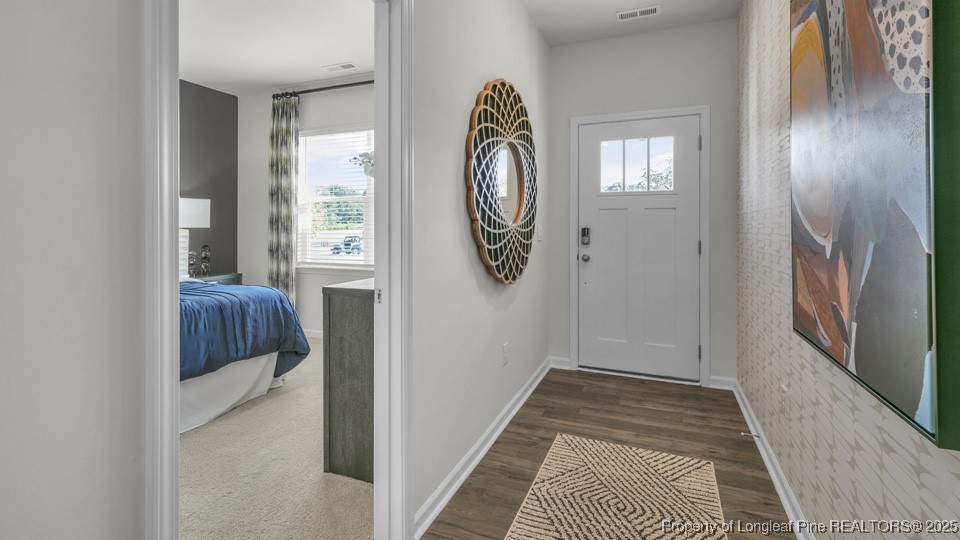 90 Discovery Way Spring Lake, NC 28390 - Photo 2 of 34 Entry