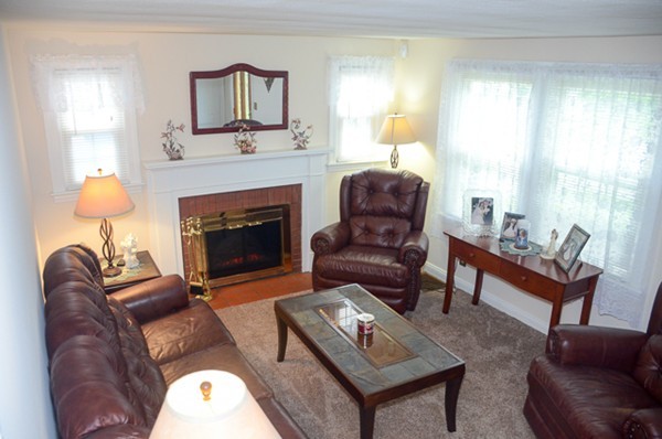 43 Beaufort Circle Springfield, MA 01104 - Photo 6 of 28 Gallery Image 6