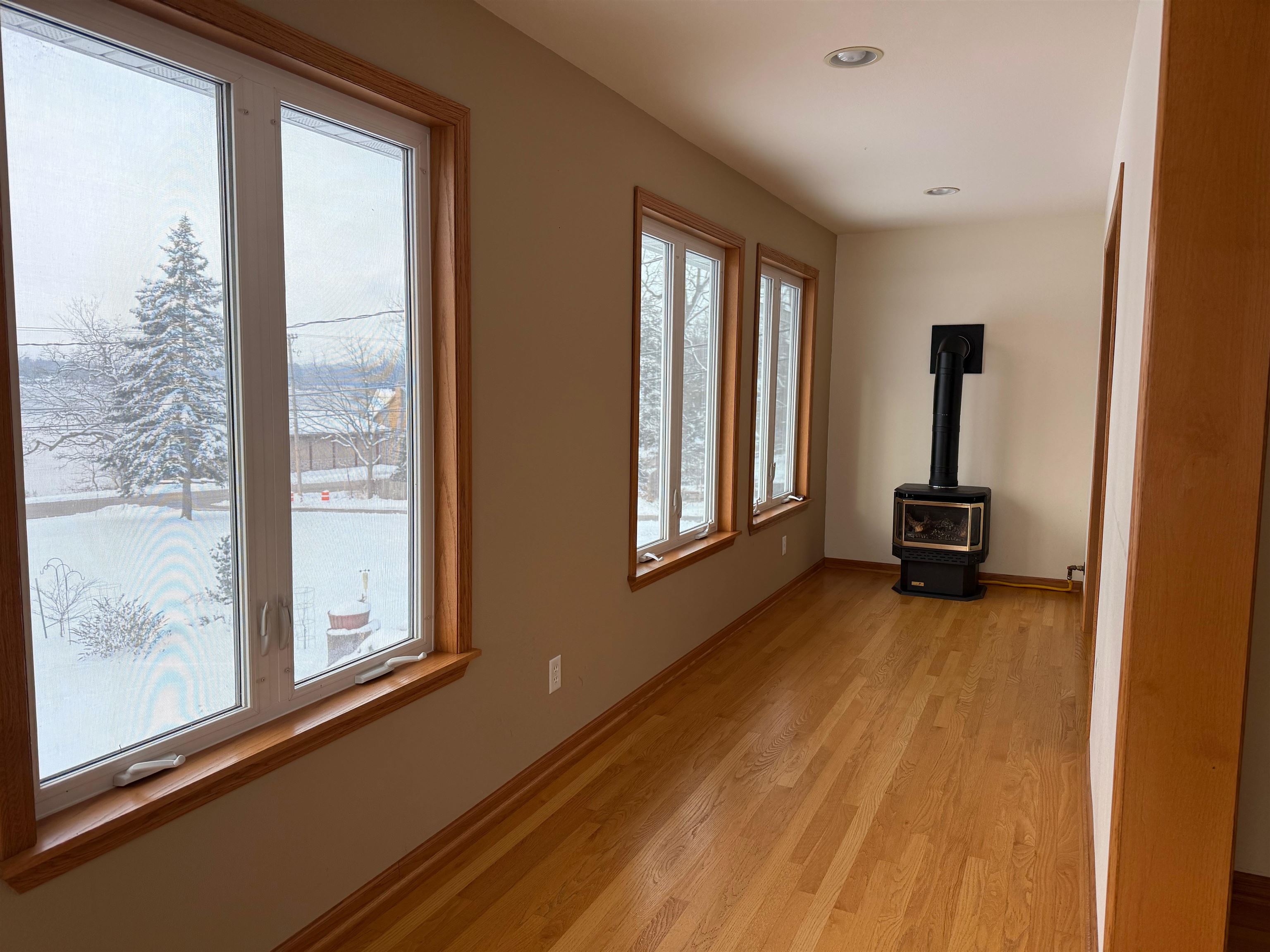 W9206 Ripley Road Cambridge, WI 53523 - Photo 13 of 21