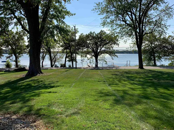 $2,150 | W9206 Ripley Road, Cambridge, WI 53523