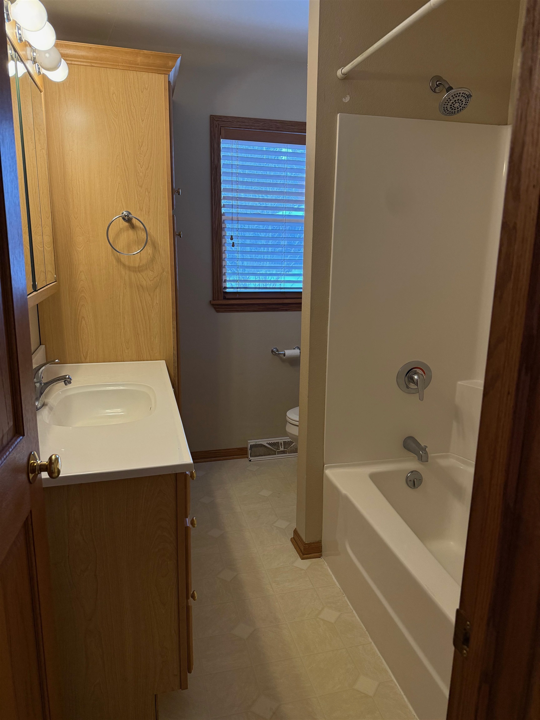 W9206 Ripley Road Cambridge, WI 53523 - Photo 10 of 21