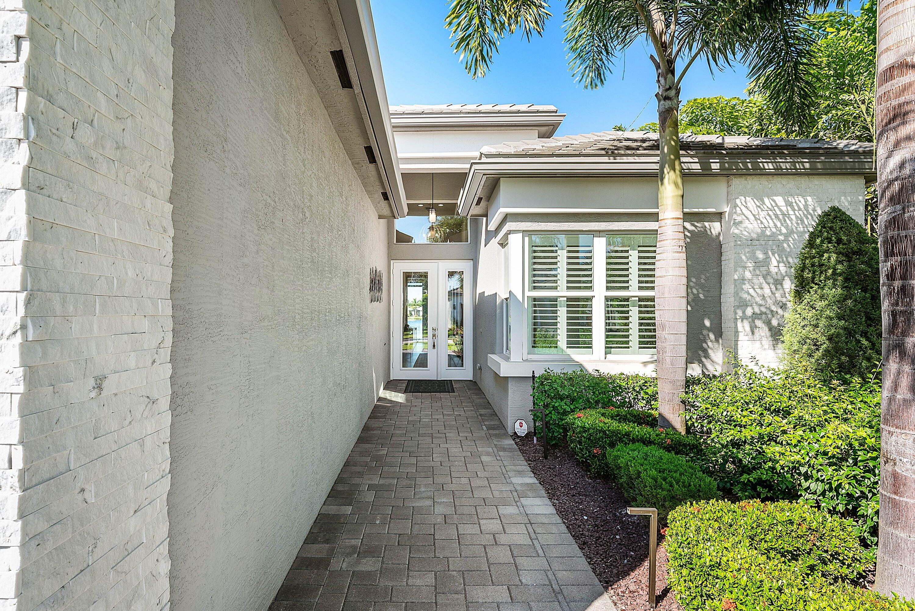 12626 Parrot Pond Road Boynton Beach, FL 33473 - Photo 4 of 67 004-12626ParrotPondRoad-BoyntonBeach-FL-
