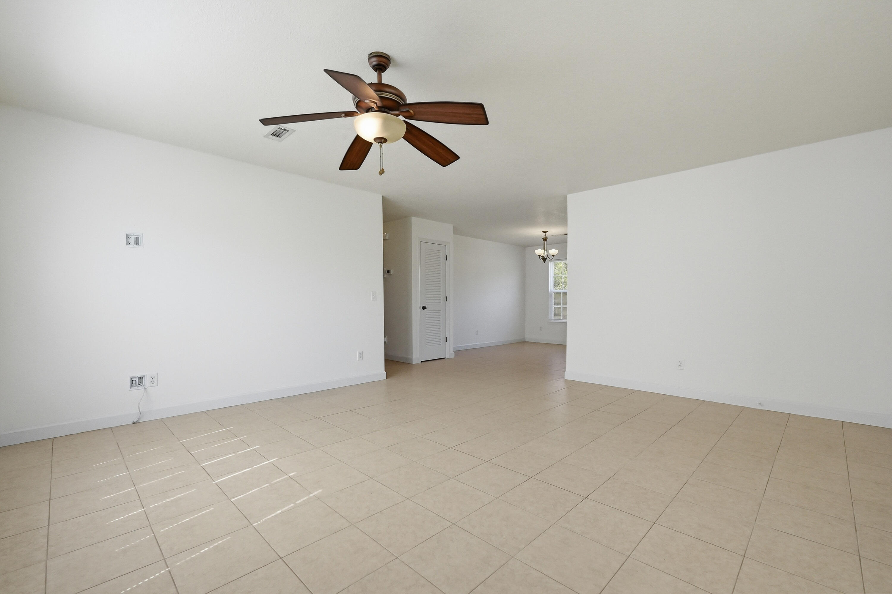 309 Range Line Street Bonifay, FL 32425 - Photo 12 of 35 309 N. Rangeline Street