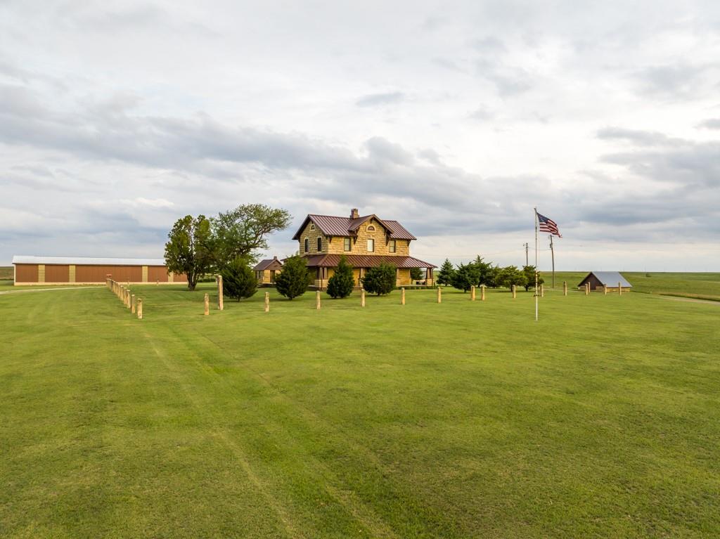 2680 Grants Villa Road Victoria, KS 67671 - Photo 46 of 91