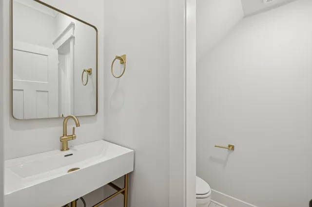 $1,275,000 | 8533 Twelve Corners Road, Lascassas, TN 37085