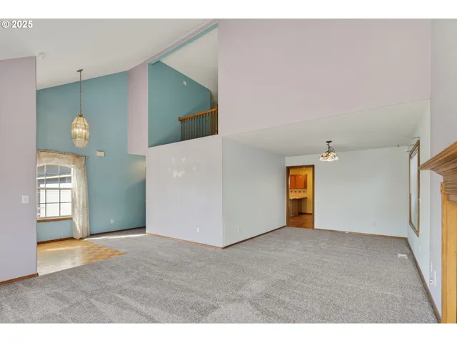 $550,000 | 14997 Southeast Gilesford Street, Clackamas, OR 97015