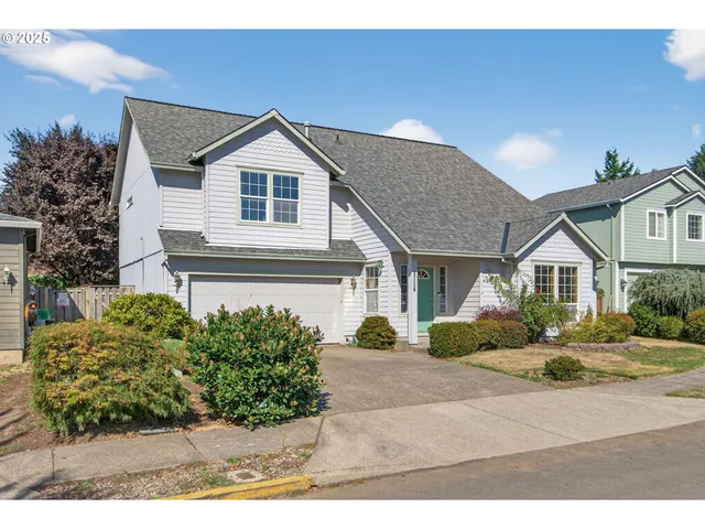 $550,000 | 14997 Southeast Gilesford Street, Clackamas, OR 97015