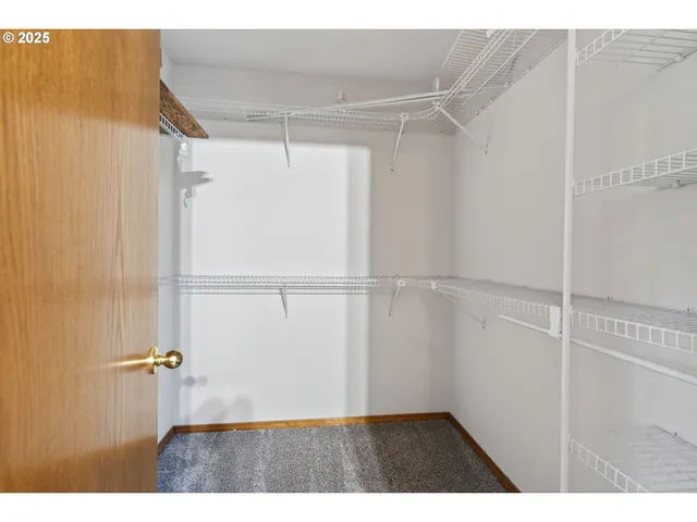 $550,000 | 14997 Southeast Gilesford Street, Clackamas, OR 97015