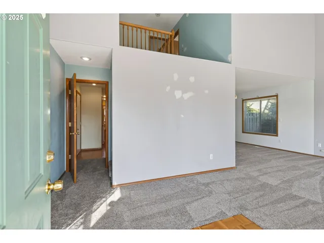 $550,000 | 14997 Southeast Gilesford Street, Clackamas, OR 97015