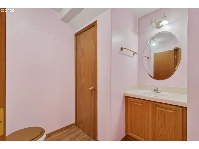 $550,000 | 14997 Southeast Gilesford Street, Clackamas, OR 97015