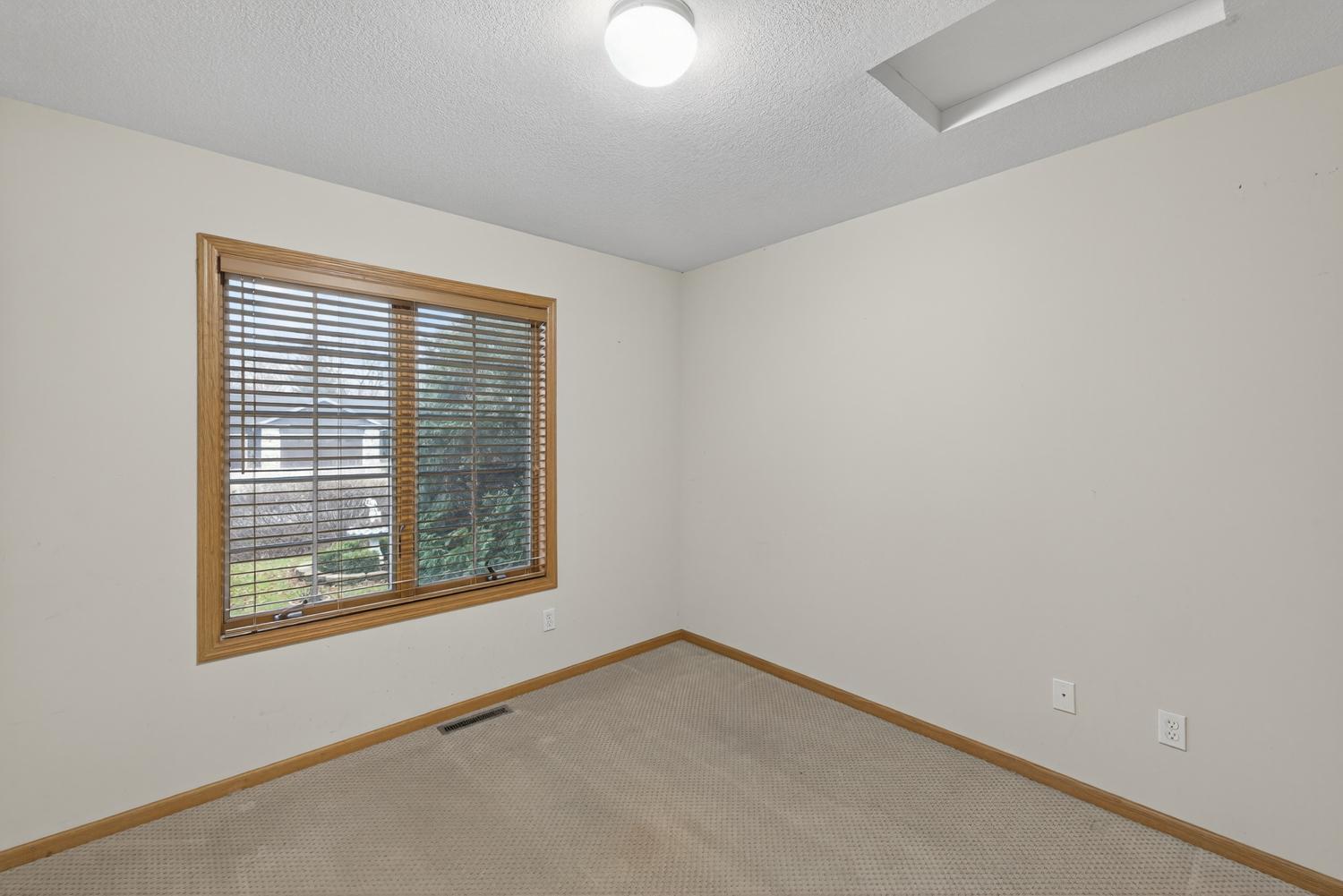 1606 17th Street Southwest Austin, MN 55912 - Photo 22 of 40