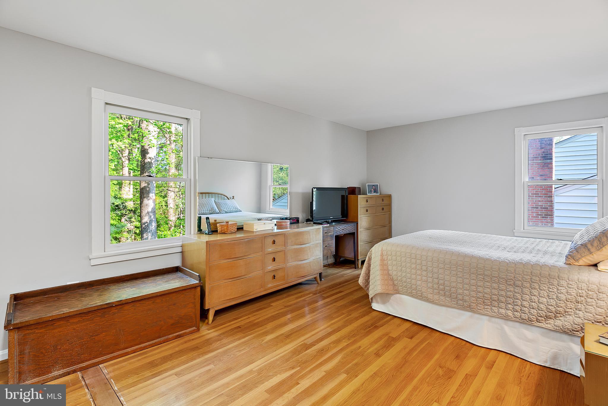 223 Summit Hall Road Gaithersburg, MD 20877 - Photo 35 of 60 a room with two bed and a window