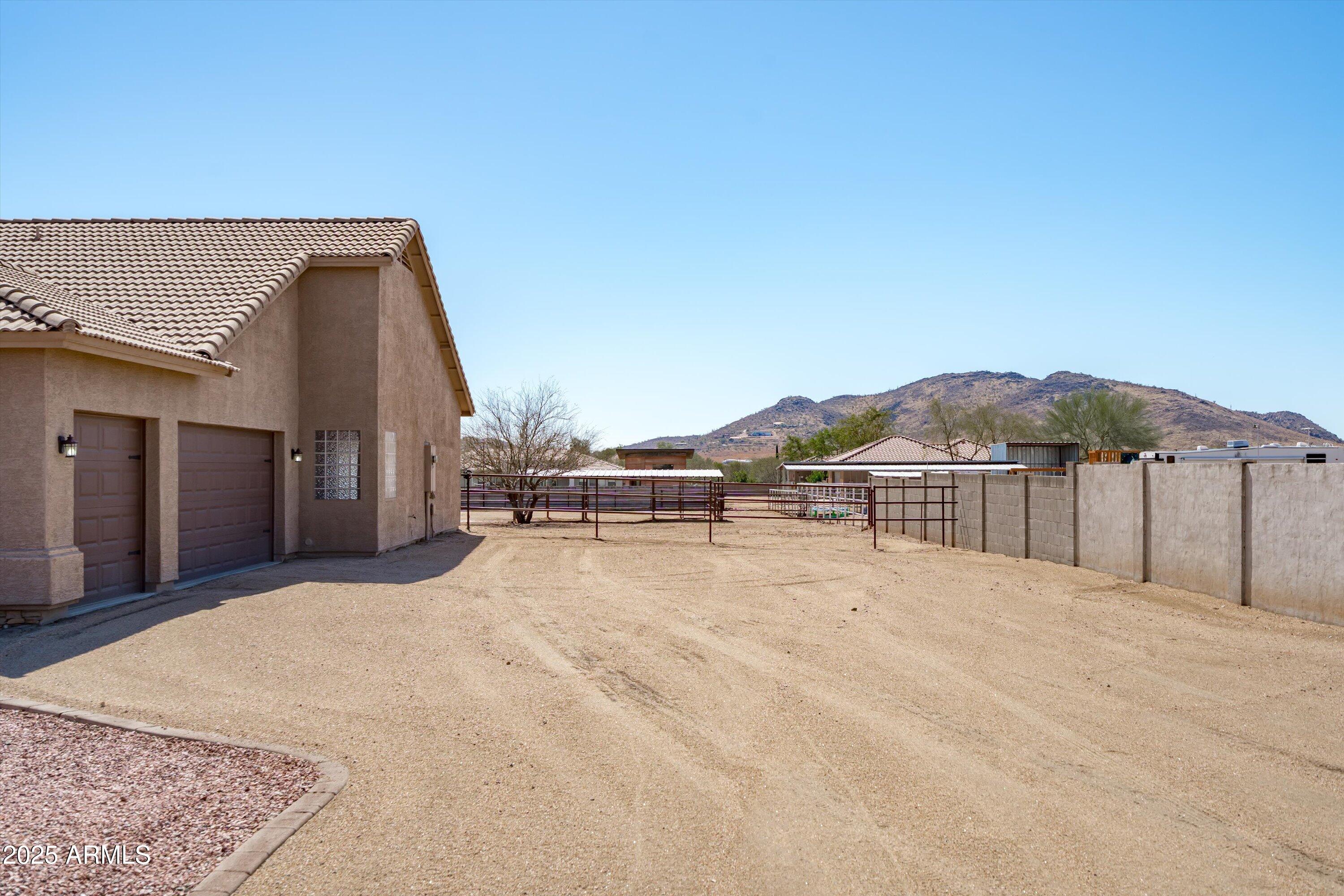 1737 West Tamar Road Phoenix, AZ 85086 - Photo 33 of 52 33-2nd Side Gate