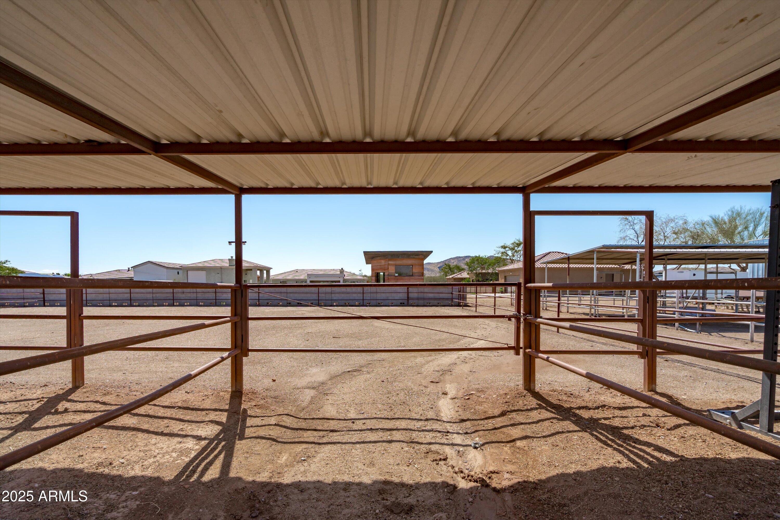 1737 West Tamar Road Phoenix, AZ 85086 - Photo 47 of 52 47-Horse Corral