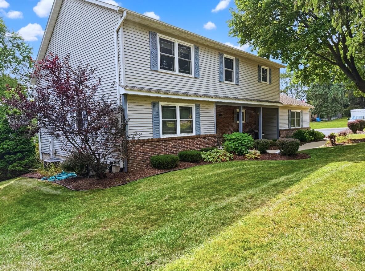 3655 99th Street Pleasant Prairie, WI 53158 - Photo 2 of 52 front
