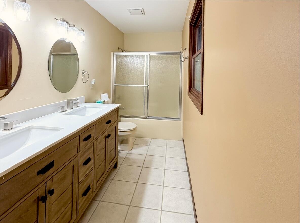 3655 99th Street Pleasant Prairie, WI 53158 - Photo 26 of 52 2nd full bath