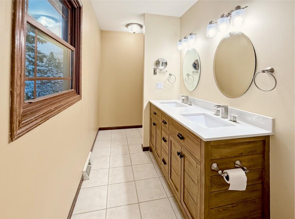 3655 99th Street Pleasant Prairie, WI 53158 - Photo 27 of 52 2nd full bath