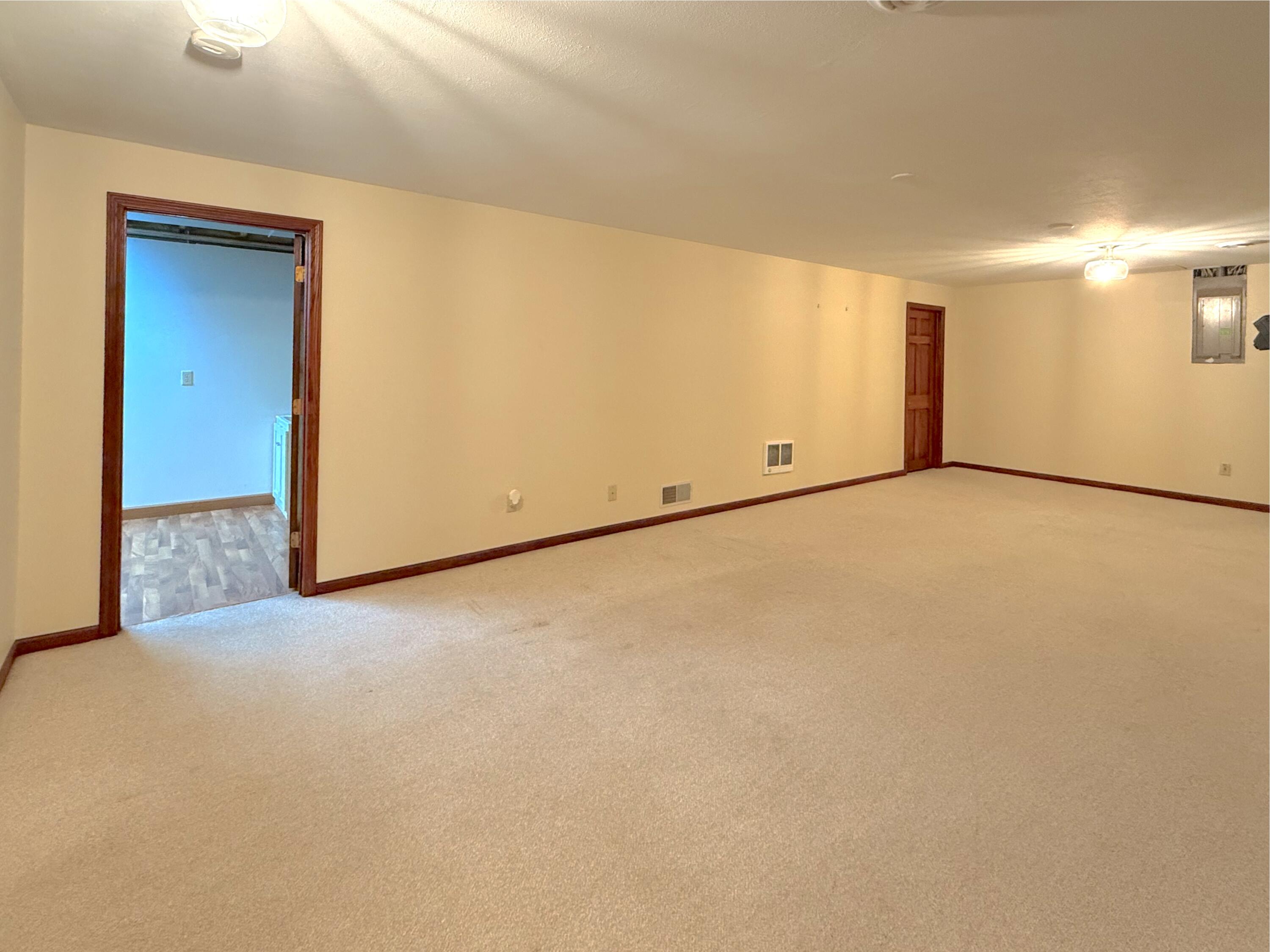 3655 99th Street Pleasant Prairie, WI 53158 - Photo 37 of 52 family room