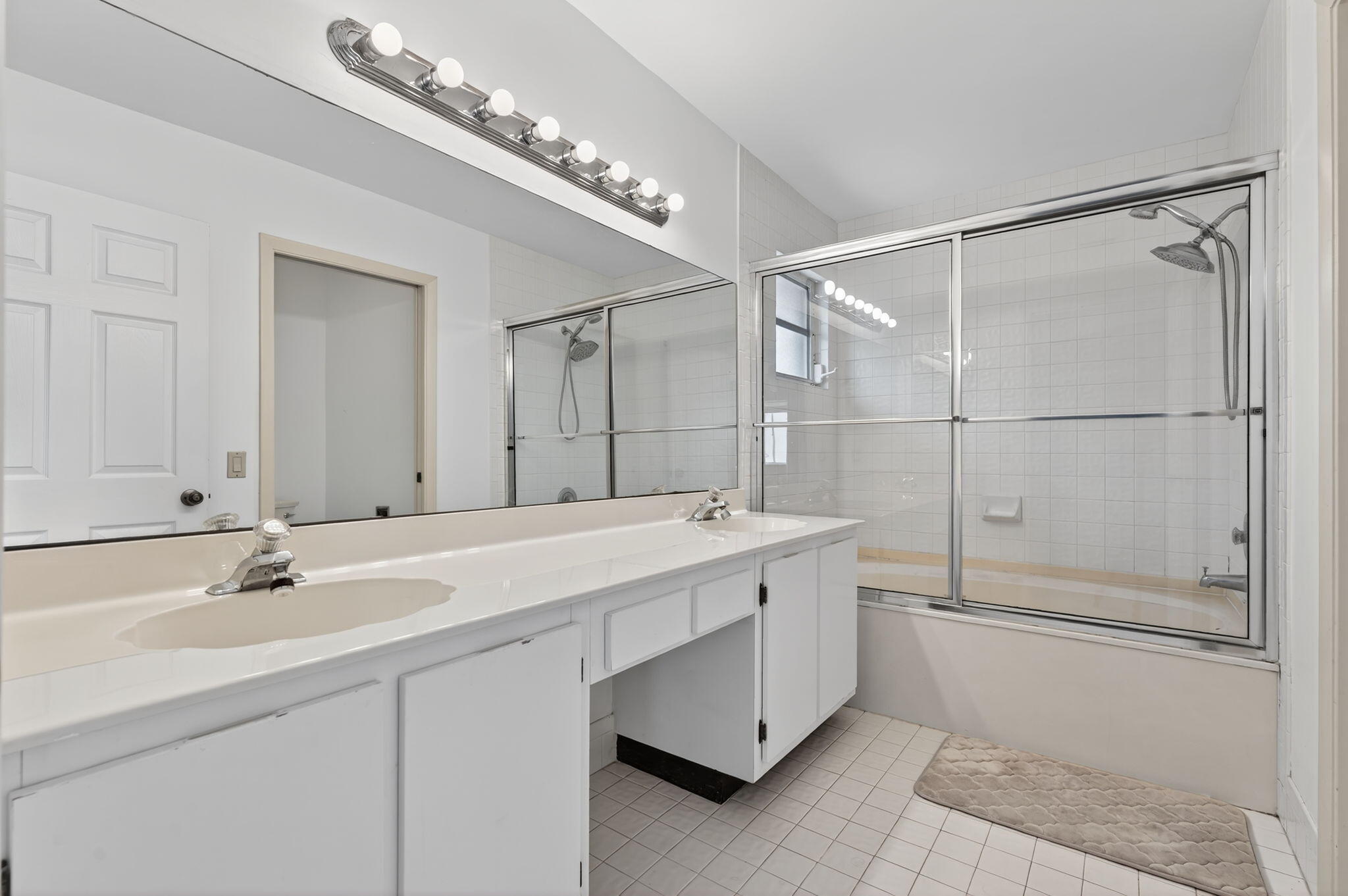 10008 Country Brook Road Boca Raton, FL 33428 - Photo 15 of 29 28-web-or-mls-024_DSC02668