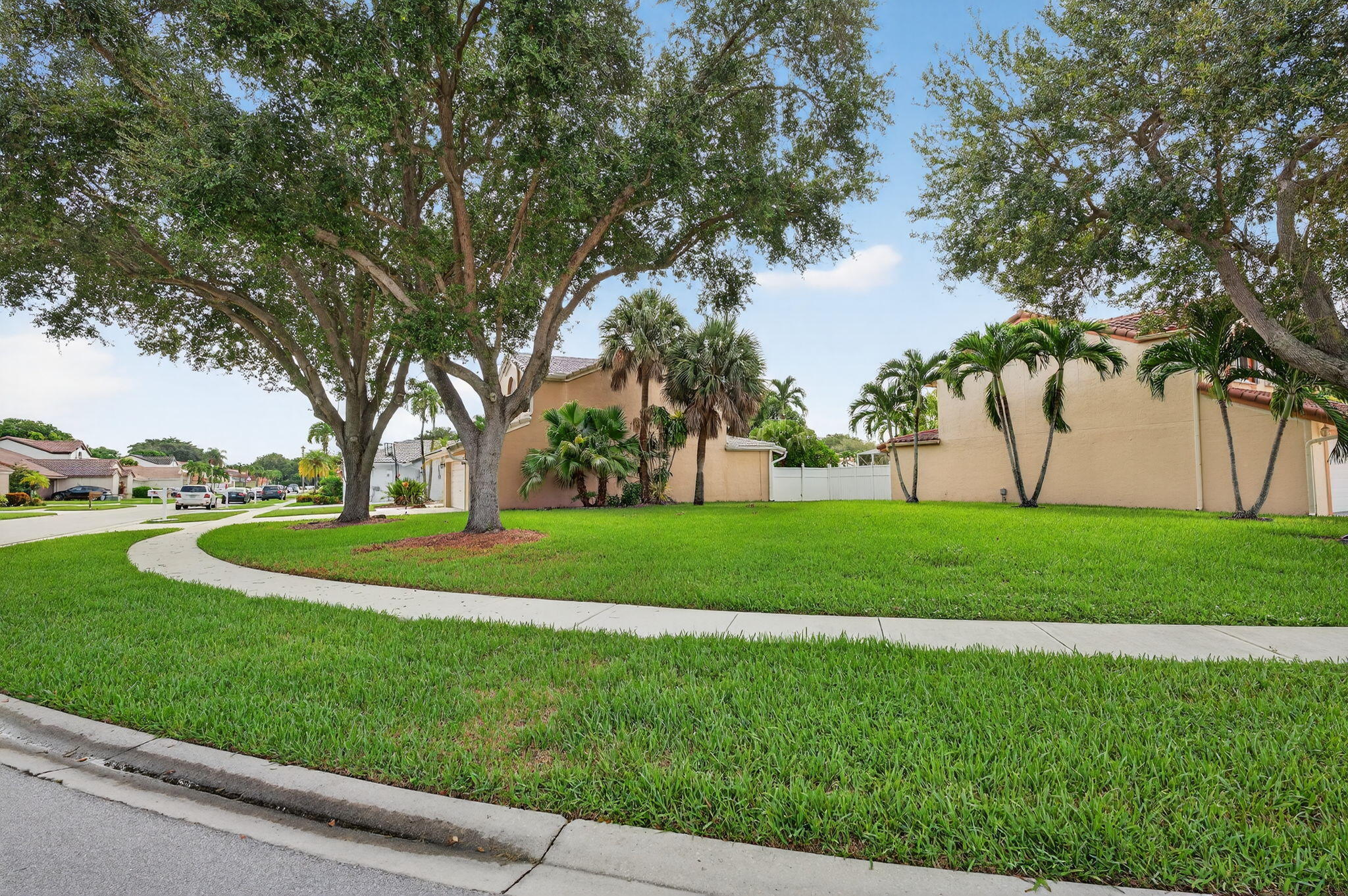10008 Country Brook Road Boca Raton, FL 33428 - Photo 23 of 29 48-web-or-mls-048_DSC02803