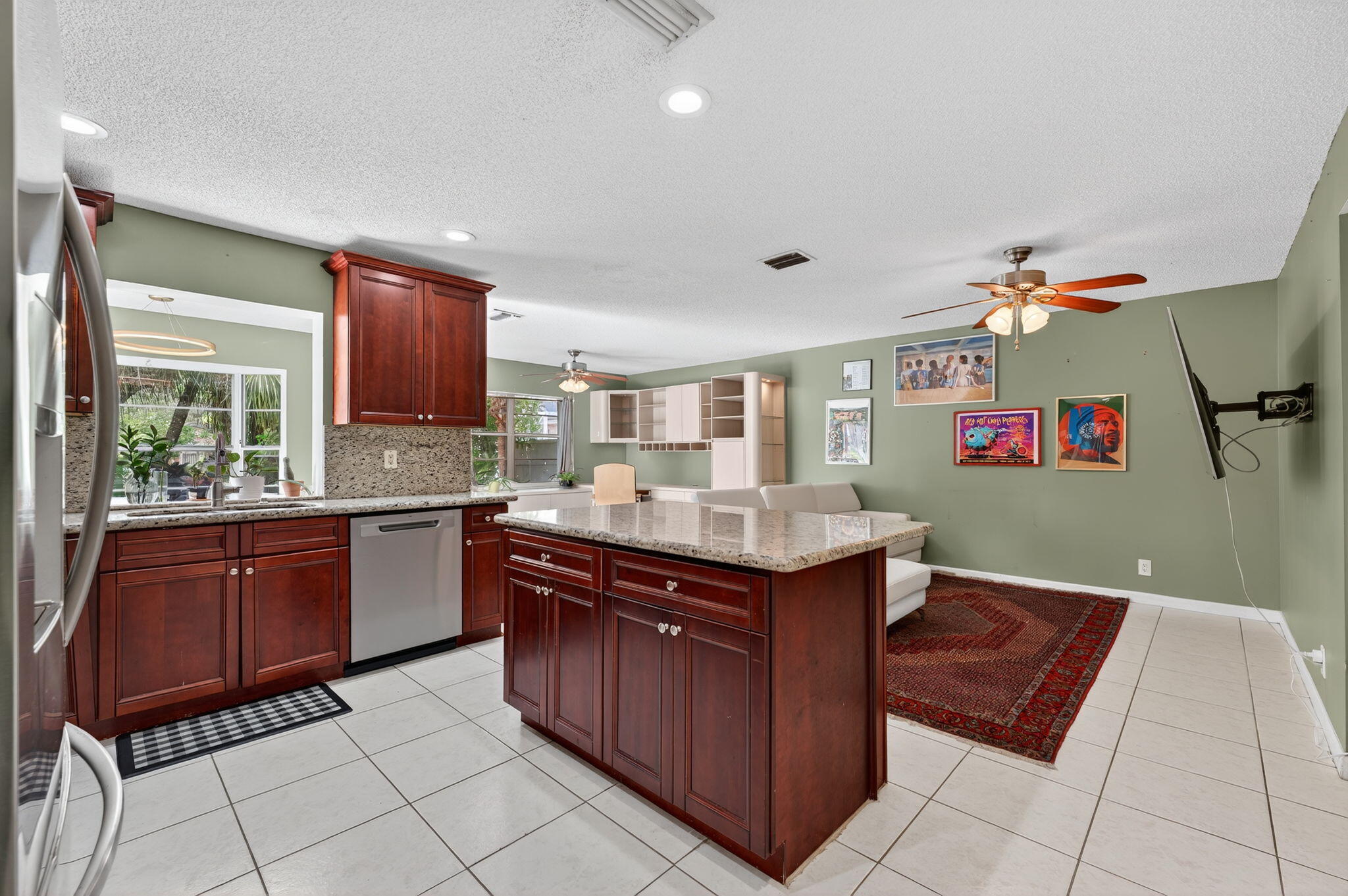 10008 Country Brook Road Boca Raton, FL 33428 - Photo 6 of 29 11-web-or-mls-007_DSC02586