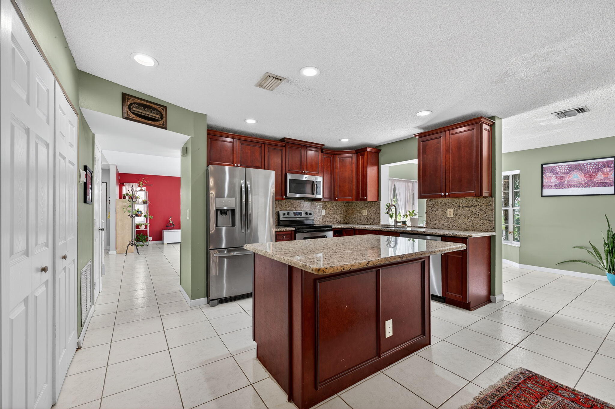10008 Country Brook Road Boca Raton, FL 33428 - Photo 7 of 29 13-web-or-mls-009_DSC02597