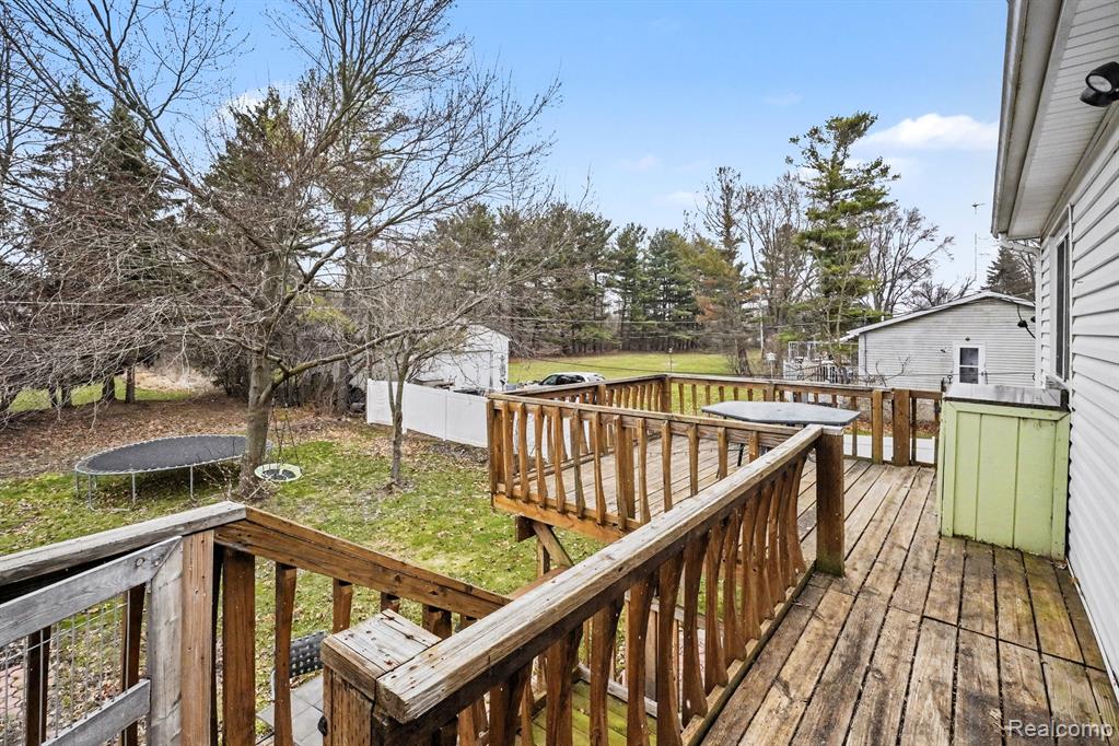 1784 Byron Road Howell, MI 48855 - Photo 27 of 33