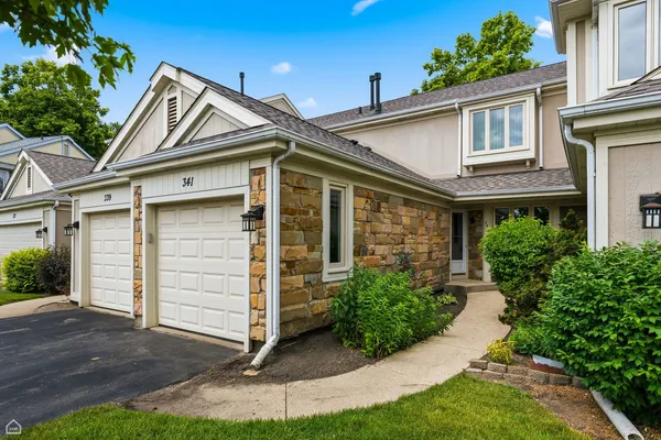 $2,650 | 341 Redwing Drive, Deerfield, IL 60015