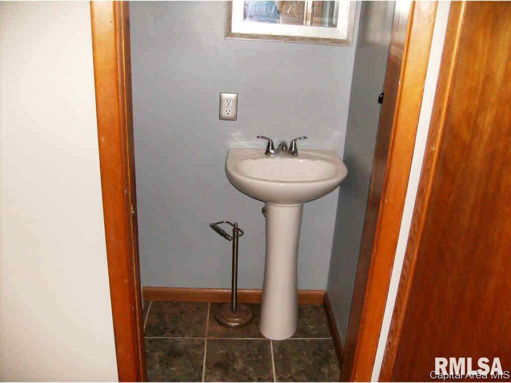 66 Radcliff Road Springfield, IL 62703 - Photo 25 of 36