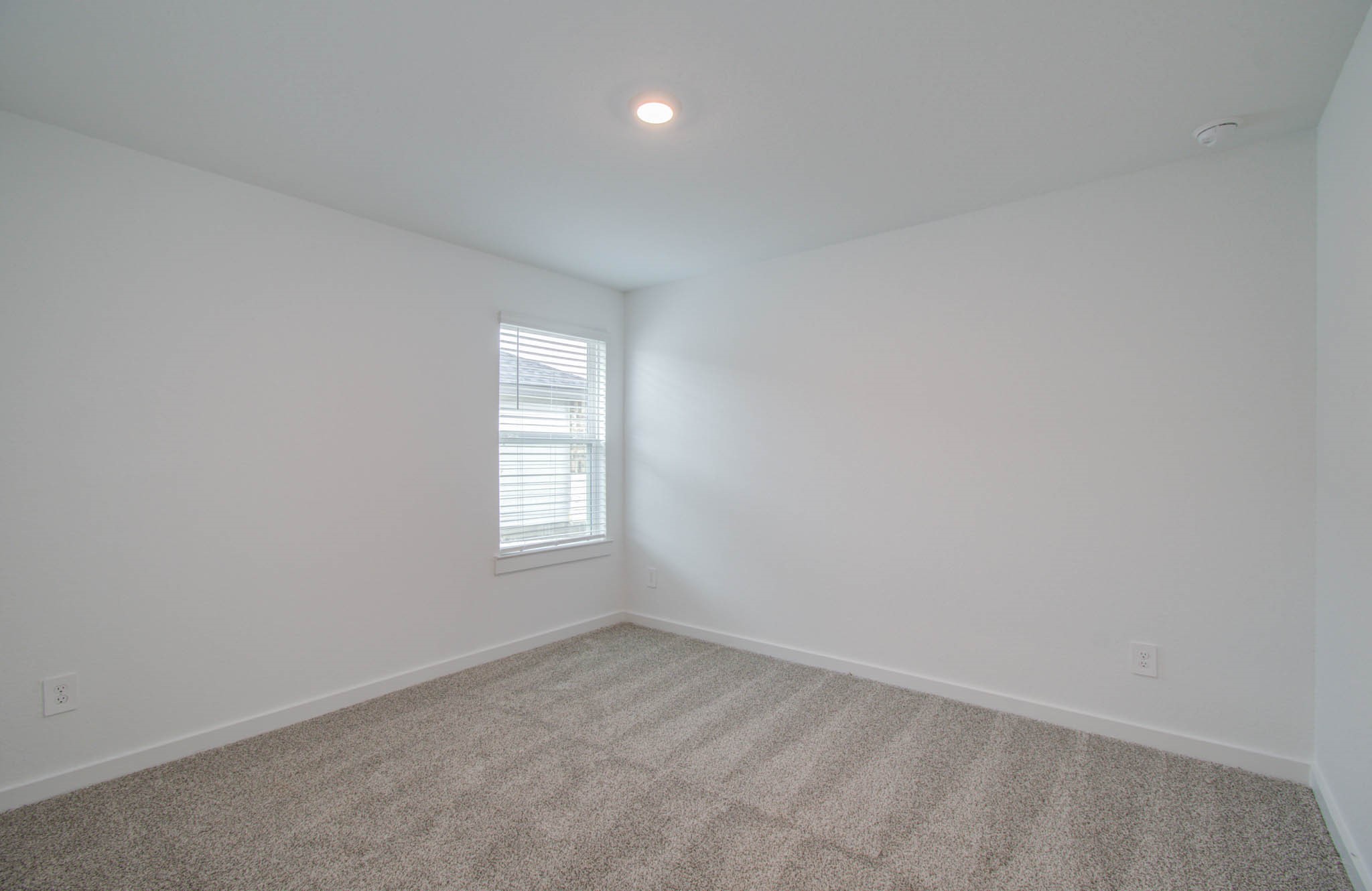 1011 Perezia Court Rosharon, TX 77583 - Photo 11 of 33 Bedroom 3