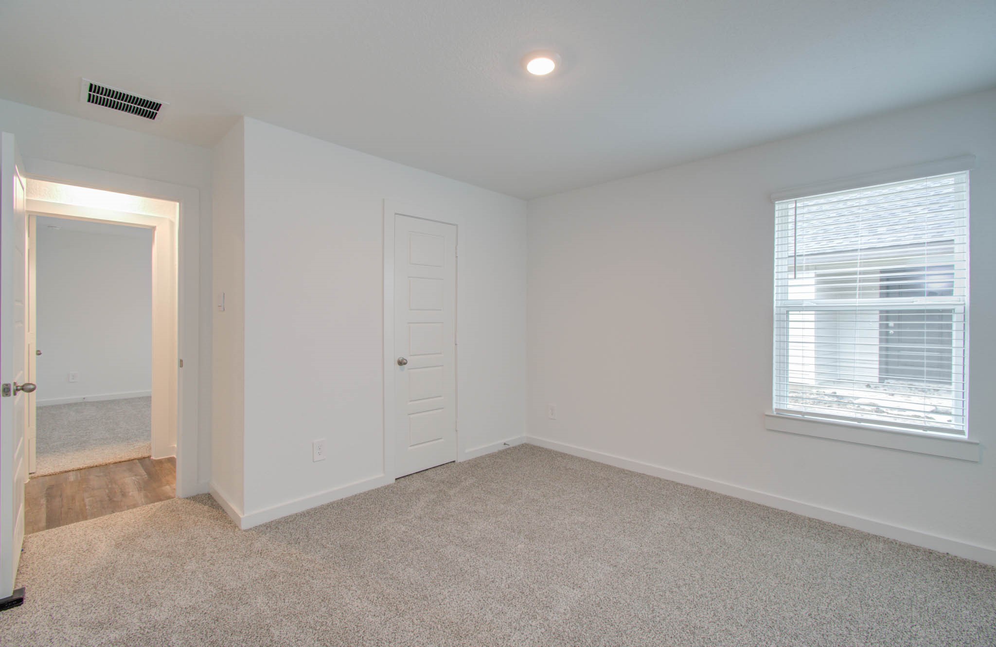 1011 Perezia Court Rosharon, TX 77583 - Photo 12 of 33 Bedroom 3