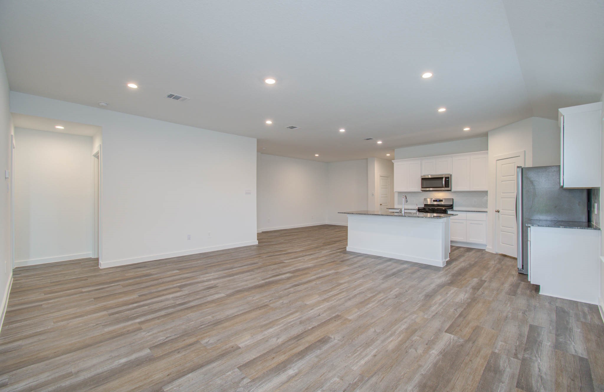 1011 Perezia Court Rosharon, TX 77583 - Photo 23 of 33 Living room