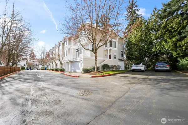 $575,000 | 16373 119th Terrace Northeast, Unit 315, Bothell, WA 98011